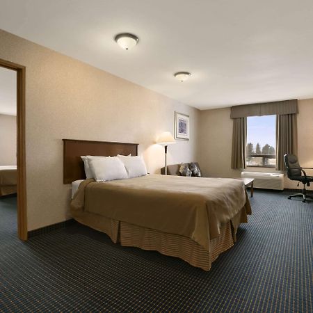 Days Inn By Wyndham Prince Albert Dış mekan fotoğraf