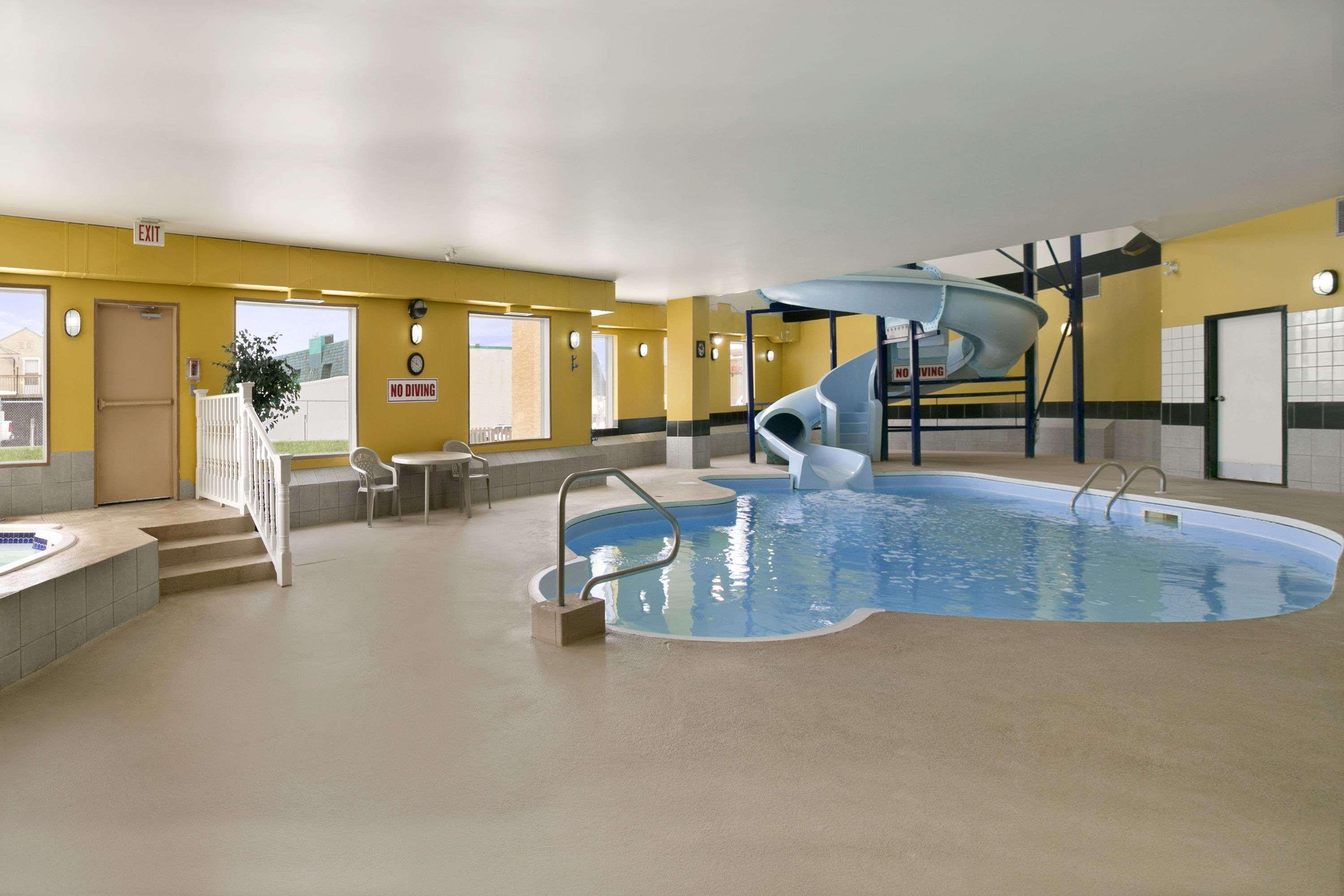 Days Inn By Wyndham Prince Albert Dış mekan fotoğraf